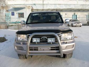 2005 Toyota Land Cruiser Wallpapers