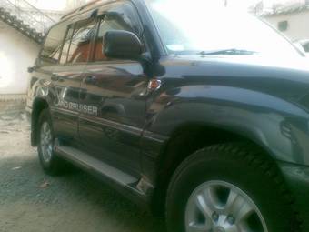 2005 Toyota Land Cruiser Photos