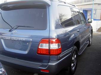 2005 Toyota Land Cruiser Pictures