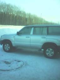 2005 Toyota Land Cruiser Pictures