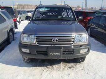 2005 Toyota Land Cruiser Photos