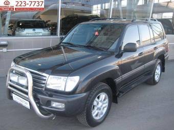 2005 Toyota Land Cruiser Photos