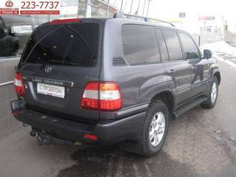 2005 Toyota Land Cruiser Photos