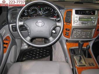 2005 Toyota Land Cruiser Pictures