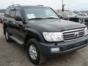 2005 Toyota Land Cruiser Photos