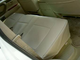 2005 Toyota Land Cruiser Pics