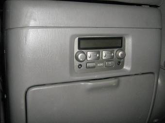 2005 Toyota Land Cruiser Pictures