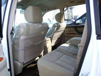 2005 Toyota Land Cruiser Wallpapers