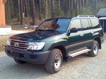 2005 Toyota Land Cruiser Pictures