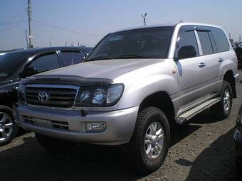 2005 Toyota Land Cruiser Photos