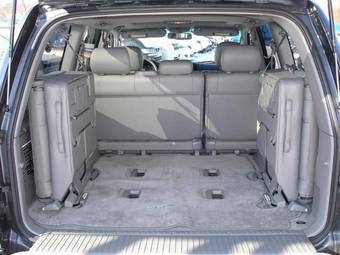 2005 Toyota Land Cruiser Photos