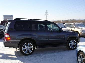 2005 Toyota Land Cruiser Pics