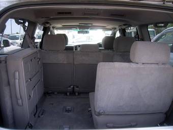 2005 Toyota Land Cruiser Photos