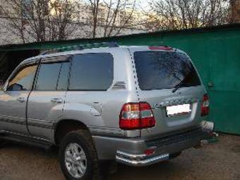 2005 Toyota Land Cruiser Photos