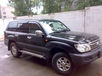 2005 Toyota Land Cruiser Photos