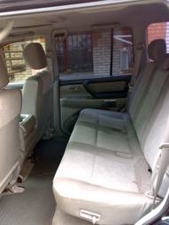 2005 Toyota Land Cruiser Photos