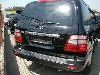 2005 Toyota Land Cruiser Pictures