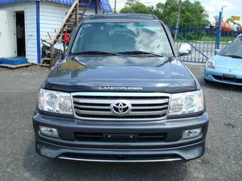 2005 Toyota Land Cruiser Photos