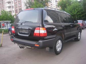 2005 Toyota Land Cruiser Pictures