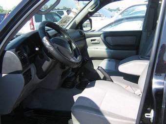 2005 Toyota Land Cruiser Photos