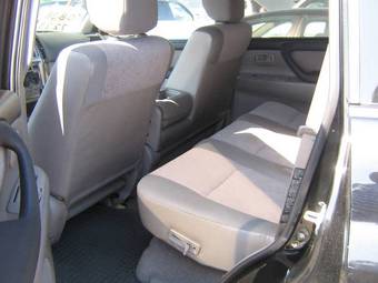 2005 Toyota Land Cruiser Photos