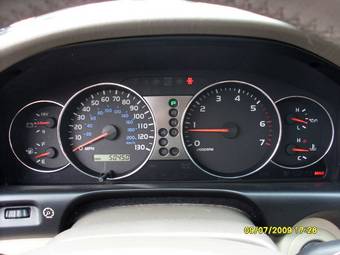 2005 Toyota Land Cruiser Pictures