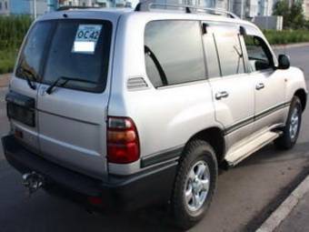 2005 Toyota Land Cruiser Images