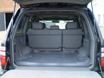 2005 Toyota Land Cruiser Pictures