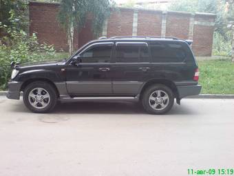 2005 Toyota Land Cruiser Pictures