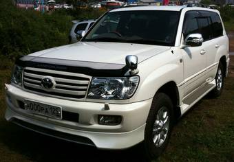 2005 Toyota Land Cruiser Photos