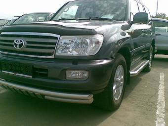 2005 Toyota Land Cruiser Photos