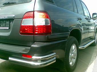 2005 Toyota Land Cruiser Photos