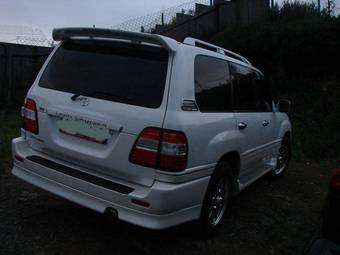 2005 Toyota Land Cruiser Pictures