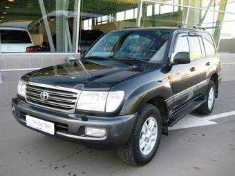 2005 Toyota Land Cruiser Photos