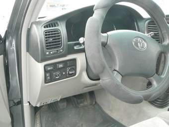 2006 Toyota Land Cruiser Photos