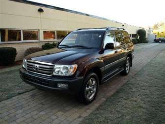 2006 Toyota Land Cruiser Photos