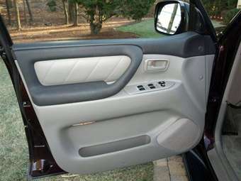 2006 Toyota Land Cruiser Pictures