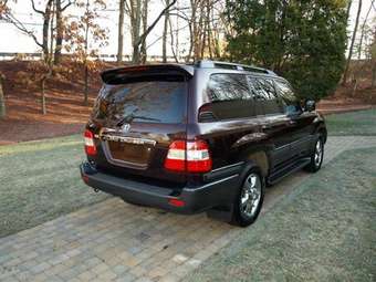 2006 Toyota Land Cruiser Photos