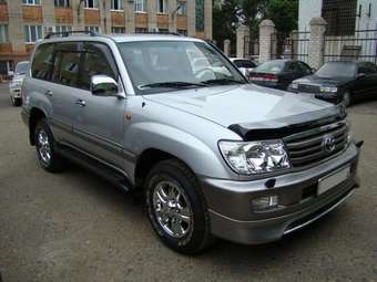 2006 Toyota Land Cruiser Pictures