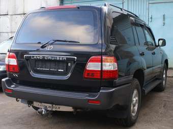 2006 Toyota Land Cruiser Images