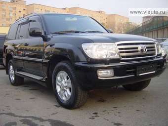 2006 Toyota Land Cruiser Photos