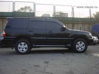 2006 Toyota Land Cruiser Photos