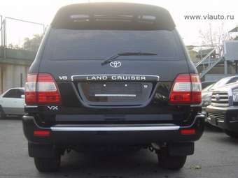 2006 Toyota Land Cruiser Photos