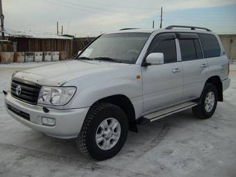2006 Toyota Land Cruiser Photos