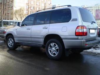 2006 Toyota Land Cruiser Images
