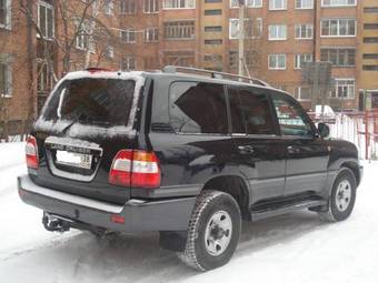 2006 Toyota Land Cruiser Photos