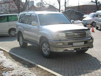 2006 Toyota Land Cruiser Pictures