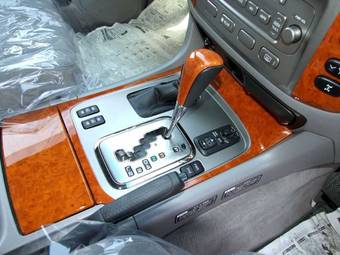 2006 Toyota Land Cruiser Photos