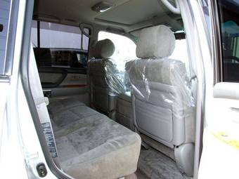 2006 Toyota Land Cruiser Images