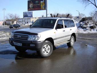 2006 Toyota Land Cruiser Photos